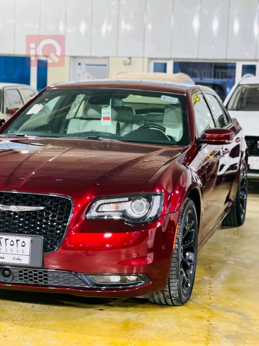 کرایسلەر 300